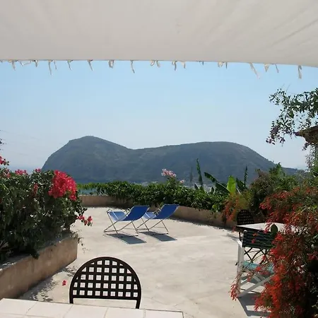 Cedar House, Сasa de vacaciones *